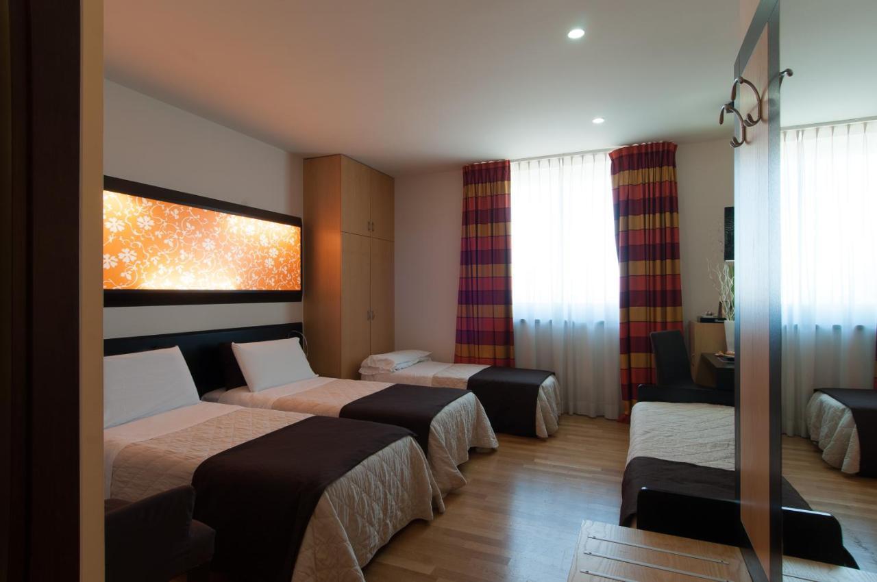 Sanlu Hotel Serrano Εξωτερικό φωτογραφία