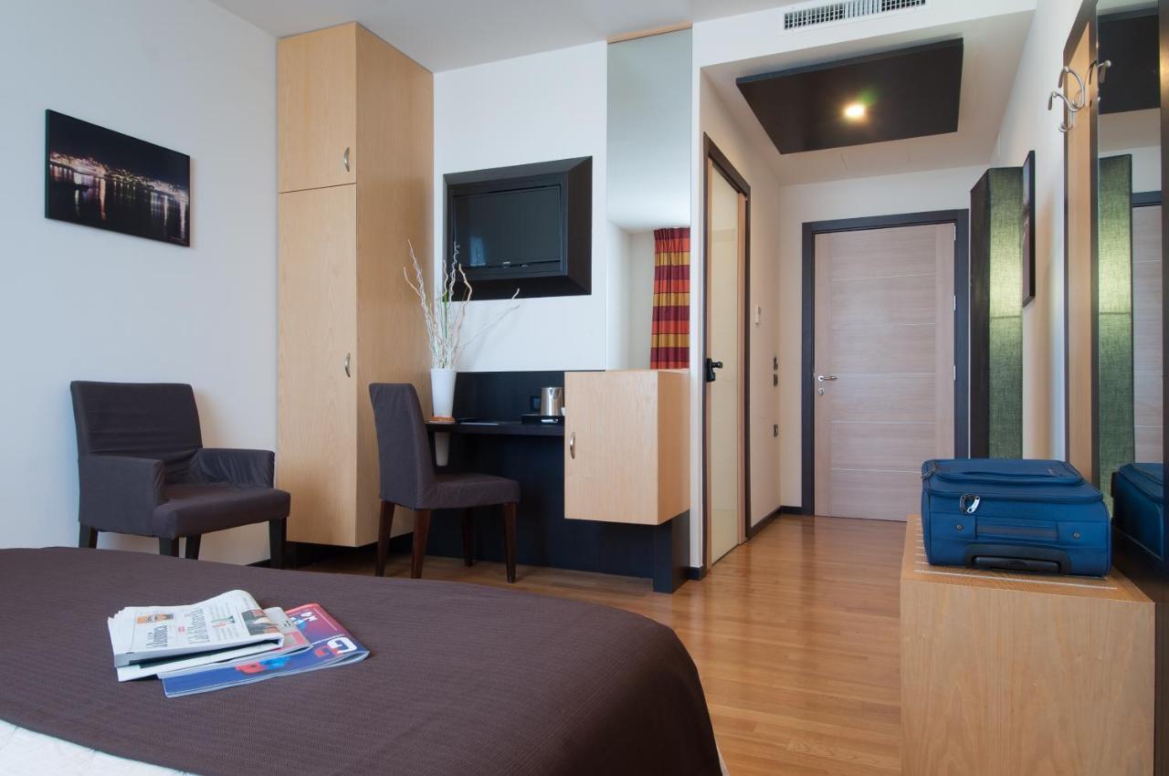 Sanlu Hotel Serrano Εξωτερικό φωτογραφία