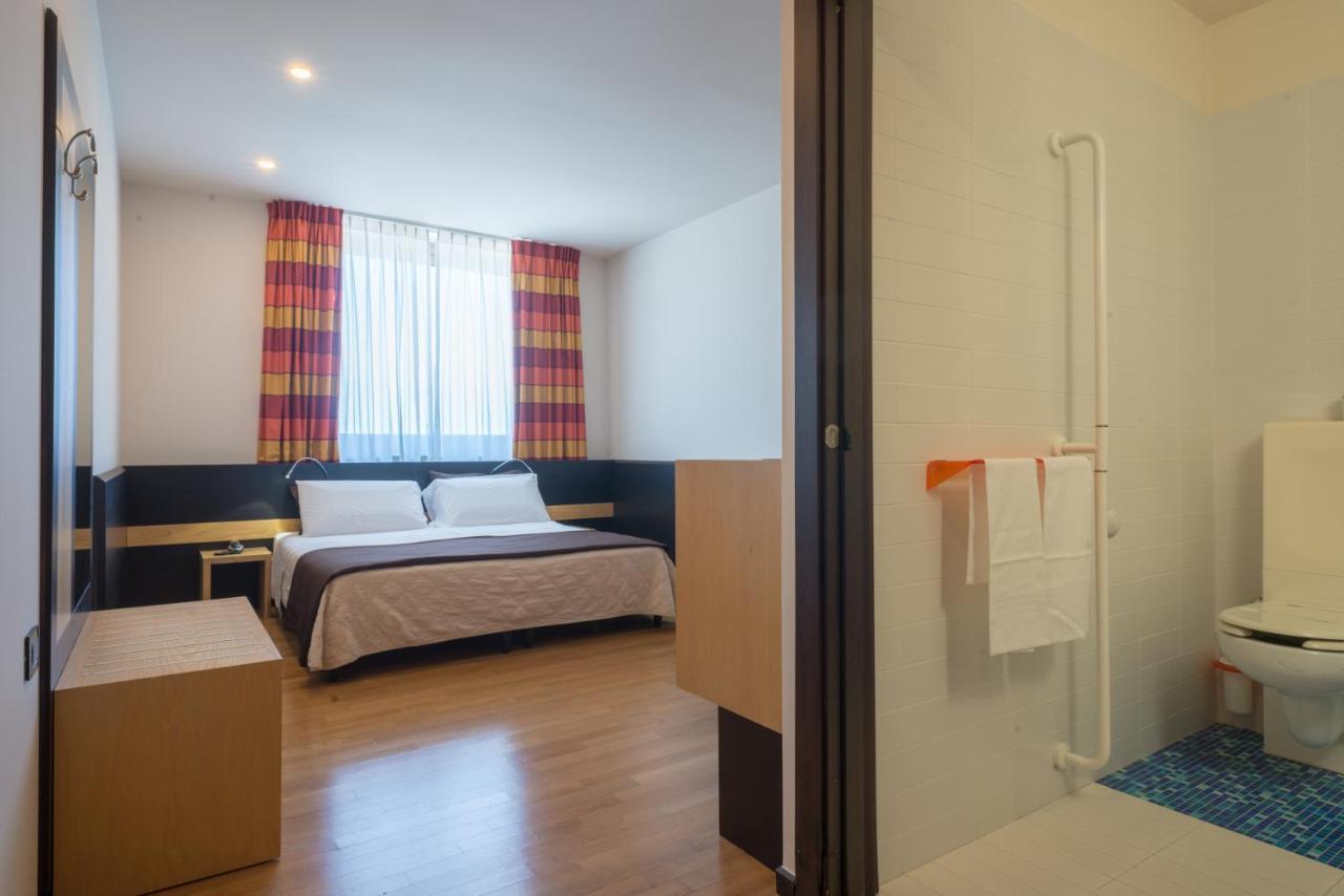 Sanlu Hotel Serrano Εξωτερικό φωτογραφία