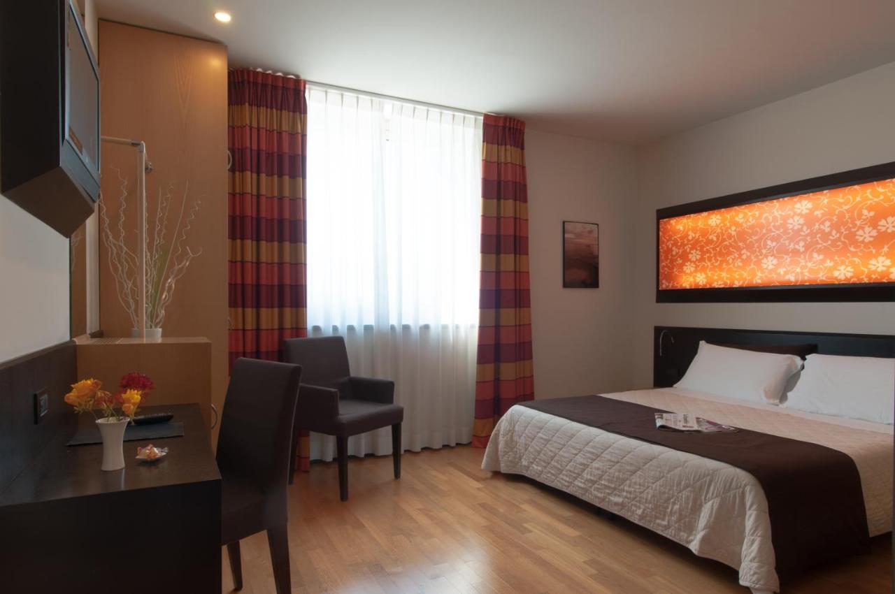 Sanlu Hotel Serrano Εξωτερικό φωτογραφία