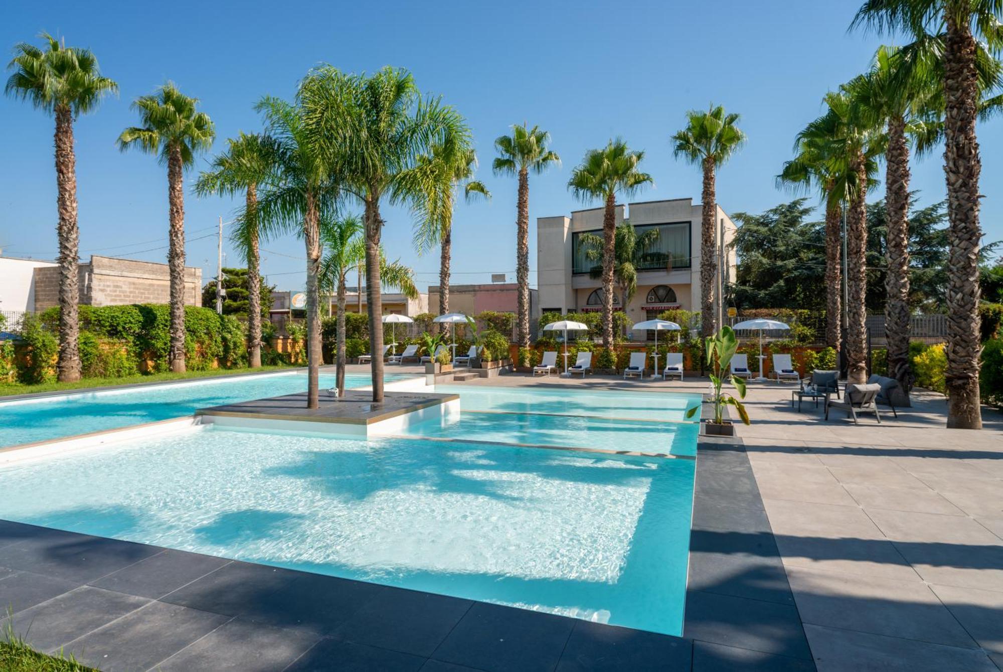 Sanlu Hotel Serrano Εξωτερικό φωτογραφία