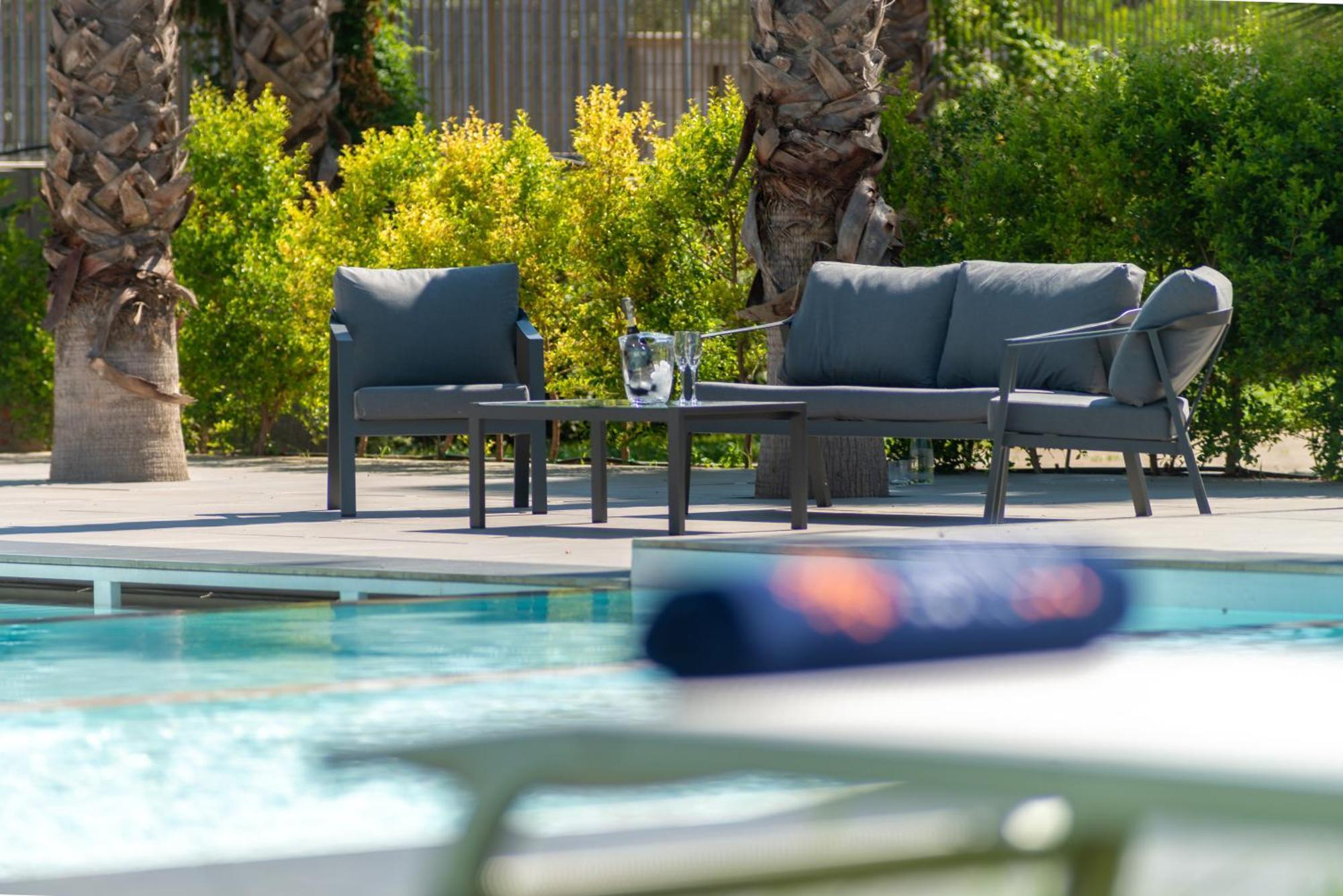 Sanlu Hotel Serrano Εξωτερικό φωτογραφία